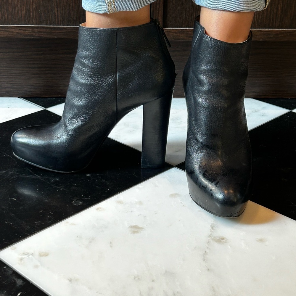 Prada boots - Picture 2 of 2